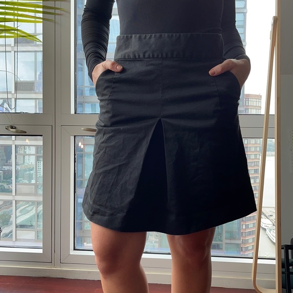 EXPRESS SKIRT - Picture 2 of 6